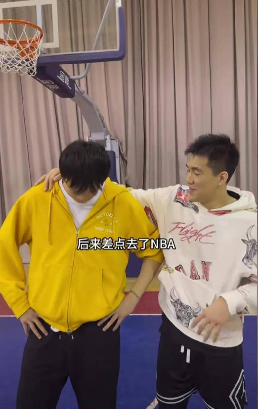 MK体育全站-阿不都15分新疆胜青岛郭艾伦27+12广州负山西