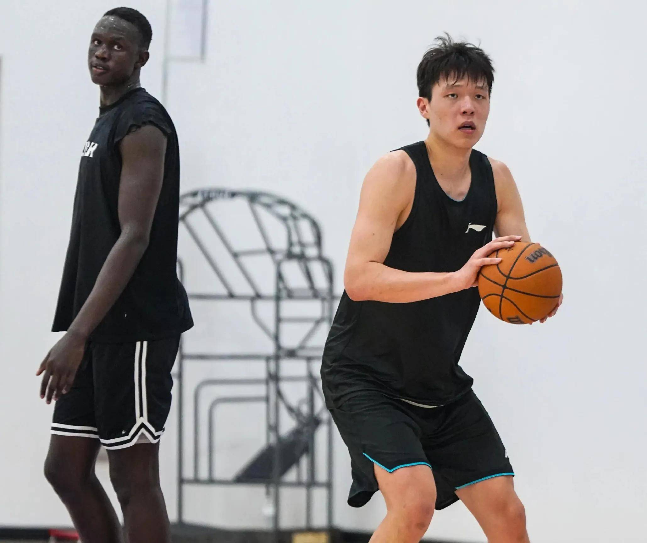 关于当年姚明都得打斯杯如今杨瀚森也一样的信息